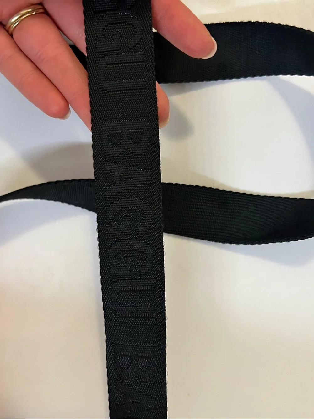 Baggu small crescent crossbody